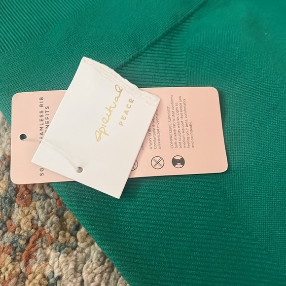 Spiritual Gangster Icon High Waist Legging in green - XS/S - Picture 5 of 8